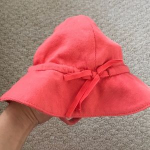 NWT Baby Gap coral hat w Velcro straps